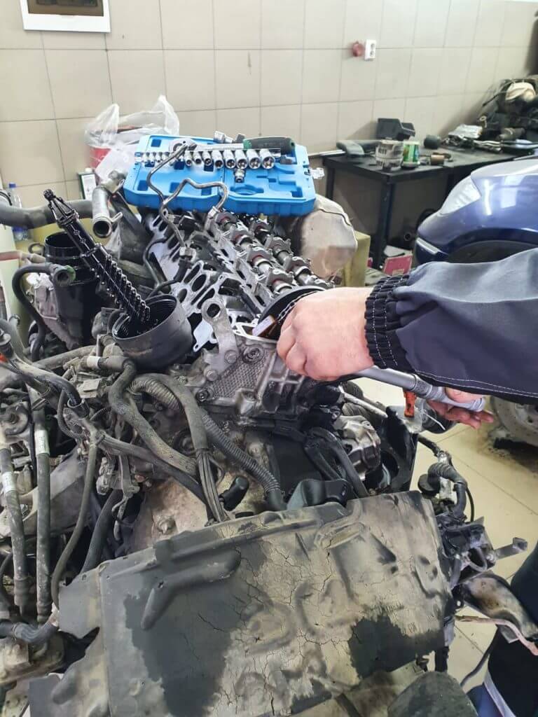 Ремонт двигателя БМВ X6 в Анапе